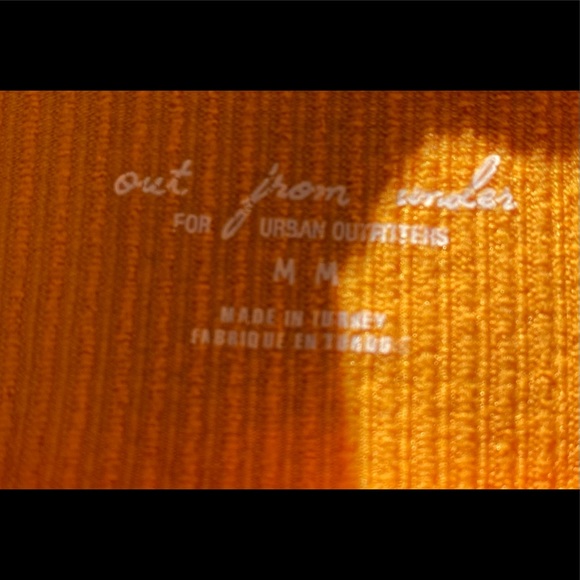 Seamless Out From Under Ribbed Bra Top - Picture 4 of 4